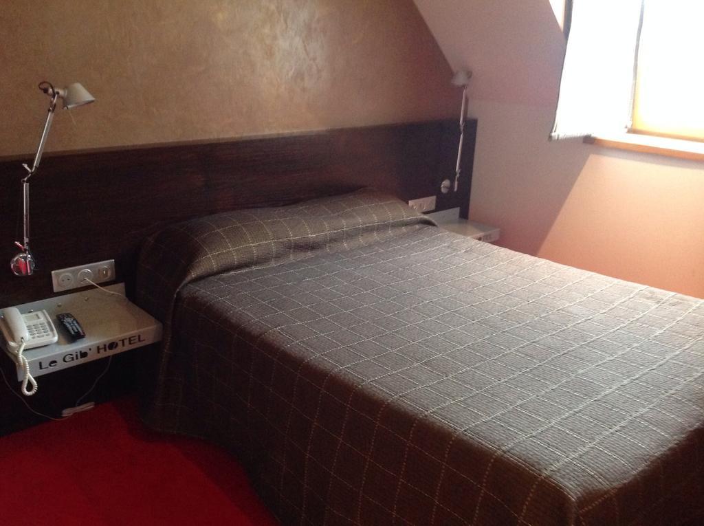 Hotel La Gibeciere Lohéac Zimmer foto