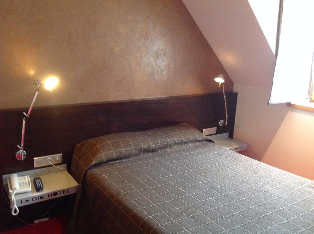 Hotel La Gibeciere Lohéac Zimmer foto
