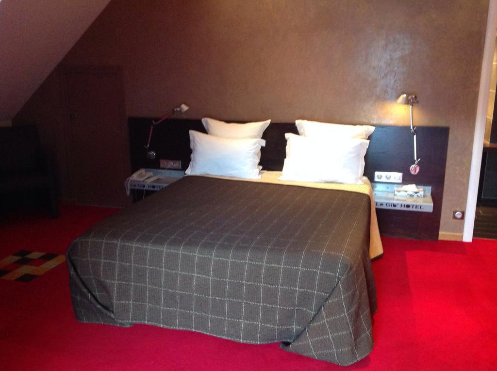 Hotel La Gibeciere Lohéac Zimmer foto